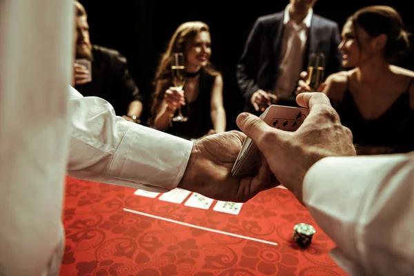 Risk Management Tips for ポーカーアプリ リアルマネー